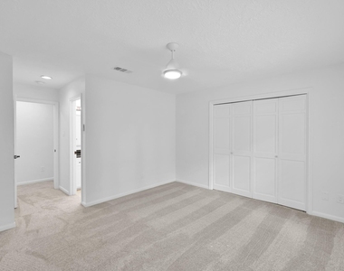 35 Fernglen Drive - Photo Thumbnail 24