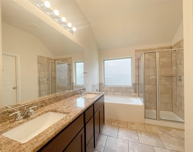 16702 White Hyacinth Court - Photo Thumbnail 8