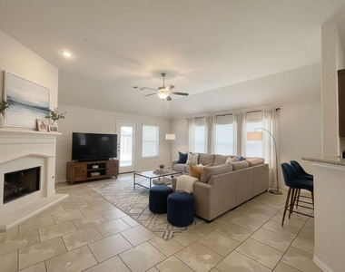 16702 White Hyacinth Court - Photo Thumbnail 17