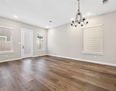 8451 Berry Brush Lane - Photo Thumbnail 6
