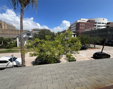 905 Post Office Street - Photo Thumbnail 2