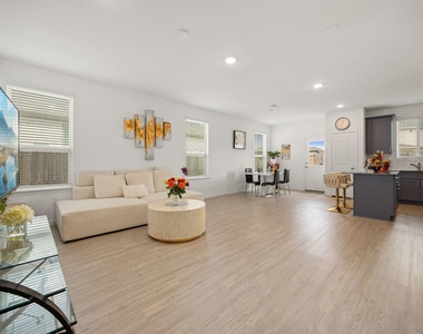 16907 Elm Grove Road - Photo Thumbnail 9
