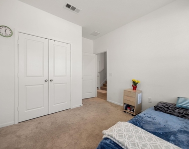 16907 Elm Grove Road - Photo Thumbnail 17