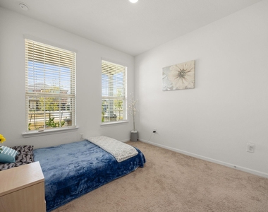 16907 Elm Grove Road - Photo Thumbnail 16