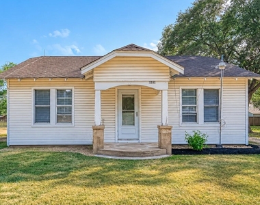 9314 Church Street - Photo Thumbnail 6
