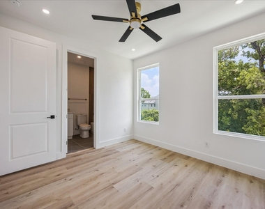 1032 W 17th Street - Photo Thumbnail 28