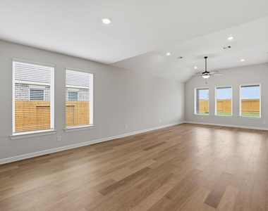 3060 Sorrento Hill Drive - Photo Thumbnail 11
