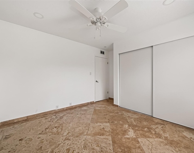 3303 W Greenridge Drive - Photo Thumbnail 25