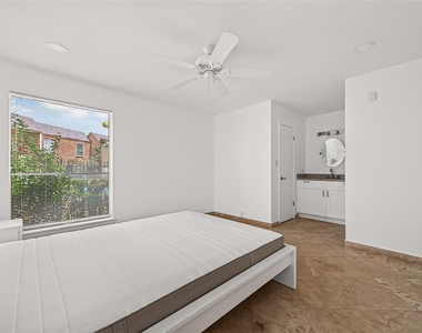 3303 W Greenridge Drive - Photo Thumbnail 29
