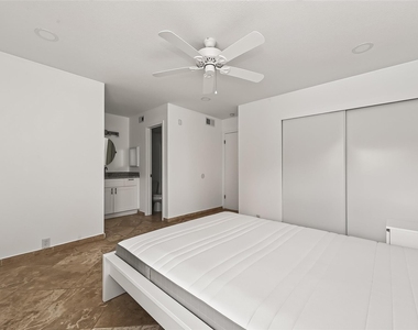 3303 W Greenridge Drive - Photo Thumbnail 31