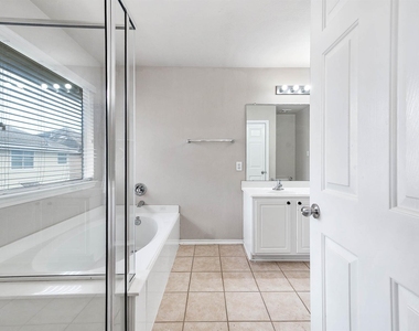12415 Oriole Lake Way - Photo Thumbnail 21