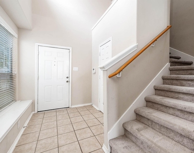 12415 Oriole Lake Way - Photo Thumbnail 6