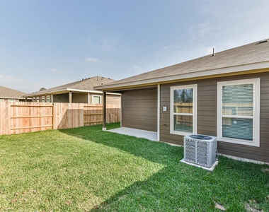 9800 Grosbeak Lane - Photo Thumbnail 30