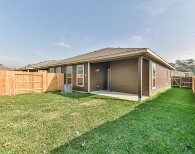 9800 Grosbeak Lane - Photo Thumbnail 32
