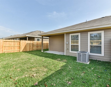 9800 Grosbeak Lane - Photo Thumbnail 27