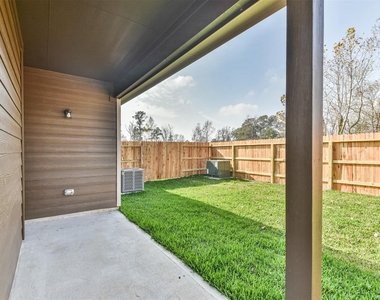 9800 Grosbeak Lane - Photo Thumbnail 28