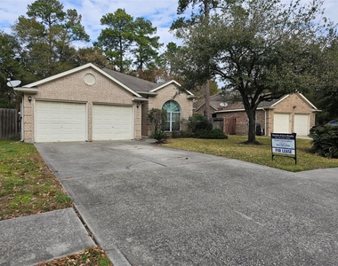 27182 Kings Manor Drive S - Photo Thumbnail 2