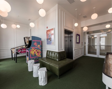 206 Mcgowen Street - Photo Thumbnail 8