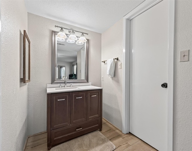 3303 W Greenridge Drive - Photo Thumbnail 30