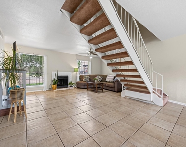 3303 W Greenridge Drive - Photo Thumbnail 16