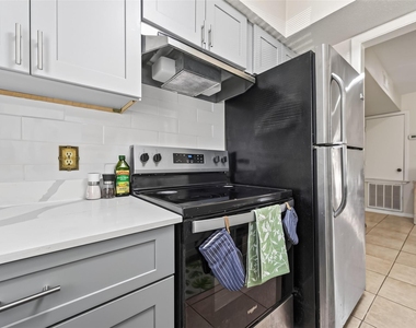 3303 W Greenridge Drive - Photo Thumbnail 23