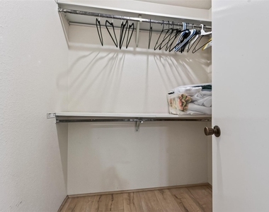 3303 W Greenridge Drive - Photo Thumbnail 37
