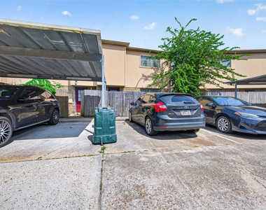 3303 W Greenridge Drive - Photo Thumbnail 43