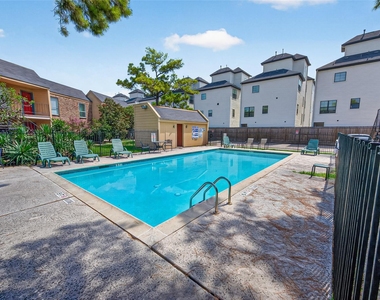 3303 W Greenridge Drive - Photo Thumbnail 45