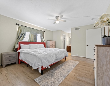 3303 W Greenridge Drive - Photo Thumbnail 40