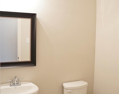 10507 Willow Park Green - Photo Thumbnail 18