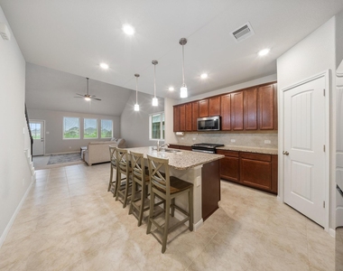 5318 Marisol Cove Drive - Photo Thumbnail 5