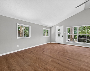 5693 Cessna Drive - Photo Thumbnail 6