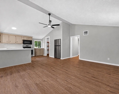 5693 Cessna Drive - Photo Thumbnail 8
