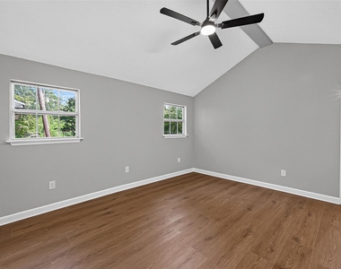 5693 Cessna Drive - Photo Thumbnail 19