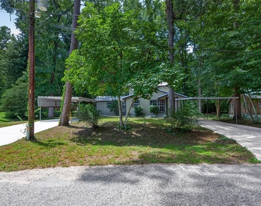 5693 Cessna Drive - Photo Thumbnail 3