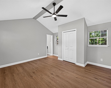 5693 Cessna Drive - Photo Thumbnail 20