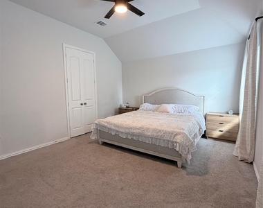 17927 Port O Call Street - Photo Thumbnail 8