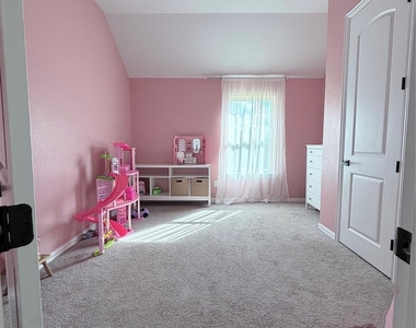 17927 Port O Call Street - Photo Thumbnail 13