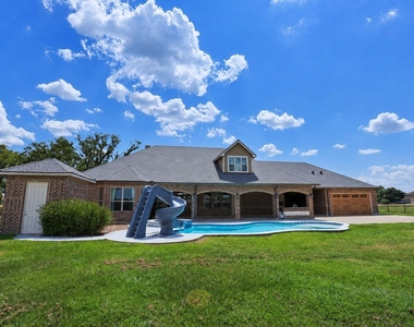 527 Lily Lane - Photo Thumbnail 25