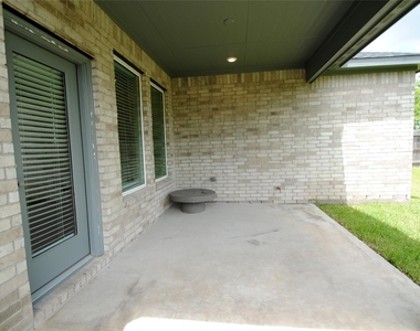 8326 Oakland Heights Lane - Photo Thumbnail 34