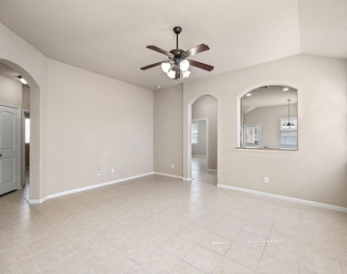 20935 Brodie Lane - Photo Thumbnail 5