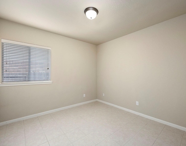 20935 Brodie Lane - Photo Thumbnail 20