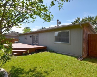 28926 Sedgefield Street - Photo Thumbnail 16