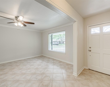 124 Dogwood Street - Photo Thumbnail 2