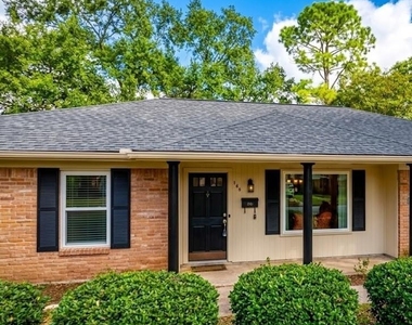 124 Dogwood Street - Photo Thumbnail 1