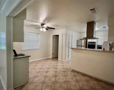 124 Dogwood Street - Photo Thumbnail 4