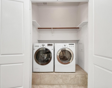 3900 Center Street - Photo Thumbnail 10