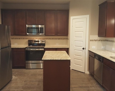 162 Parkgate - Photo Thumbnail 5