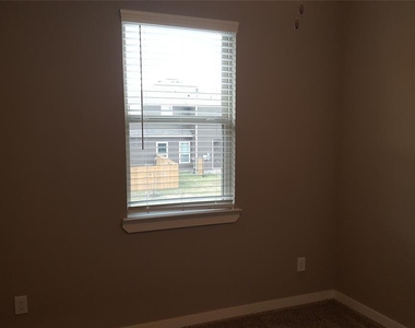 162 Parkgate - Photo Thumbnail 7