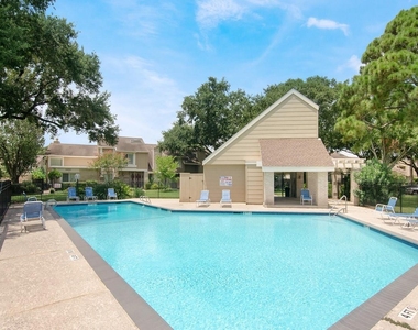 11681 Village Place Drive - Photo Thumbnail 35